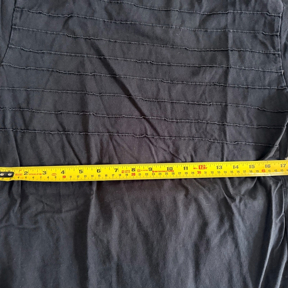 Nohow Modern Black T-Shirt - Picture 4 of 7